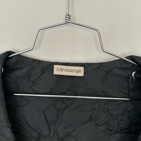 A Bronze Age Dylan Vest - Picture 4 of 9